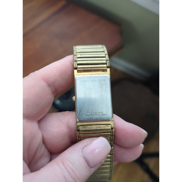 Vintage Men\'s Bulova Tank Gold Tone Watch